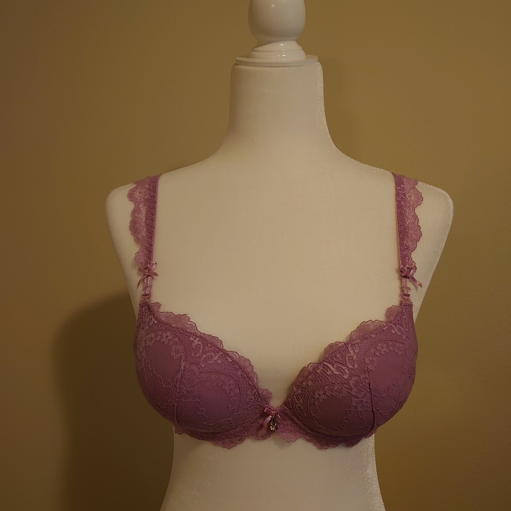 Light pink push up bra, 34B, made in China